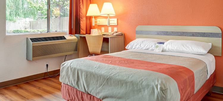波特兰中心6号汽车旅馆(Motel 6 Portland, or - Central)图片