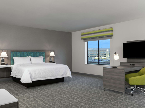 奥法伦欢朋酒店