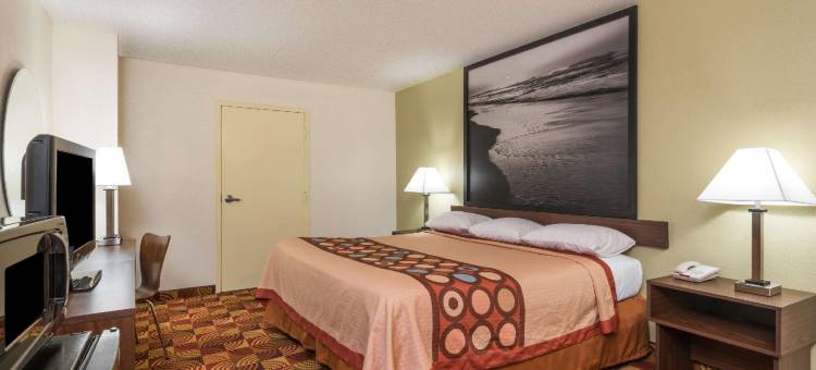 费耶特维尔速8酒店(Super 8 by Wyndham Fayetteville)图片