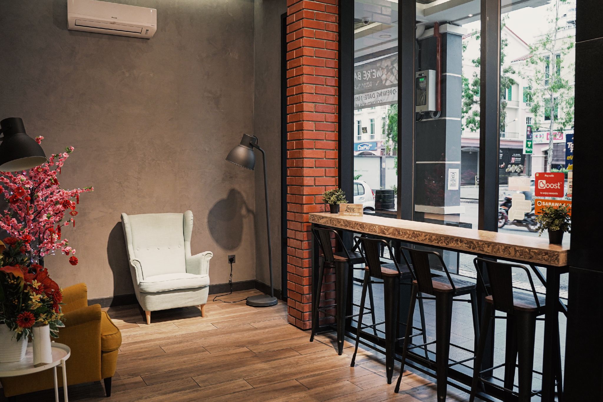 Amigo Hotel Over view