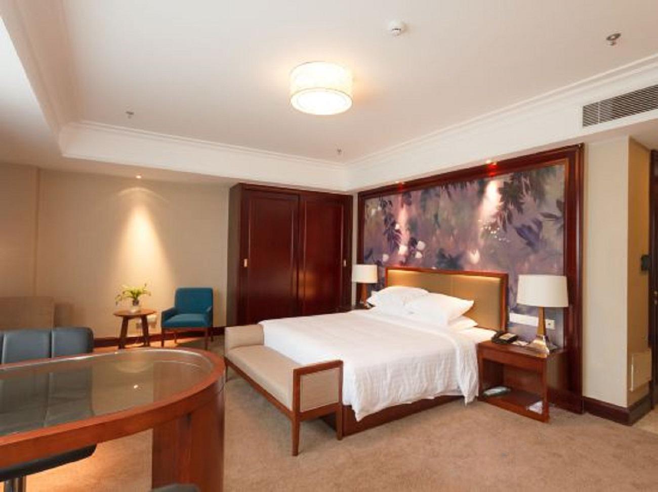 Xinyi Hotel Hangzhou Over view