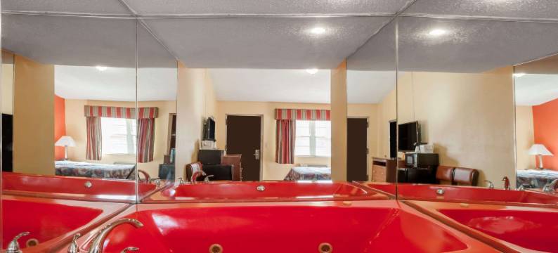 泽西市Travelodge by Wyndham酒店(Travelodge by Wyndham Jersey City)图片