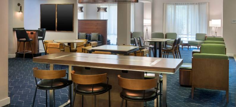 费城普利茅斯会议万怡酒店(Courtyard Philadelphia Plymouth Meeting)图片