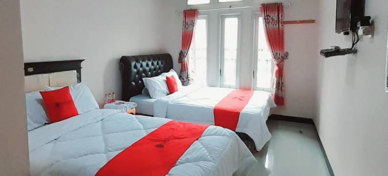 RedDoorz Syariah Near Komplek Candi Arjuna Dieng 2图片