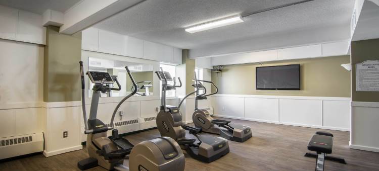 耶洛奈夫凯艺套房酒店(Quality Inn & Suites Yellowknife)图片