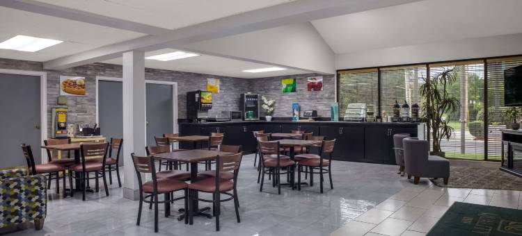 品质酒店托莱多西门(Quality Inn Toledo Westgate)图片