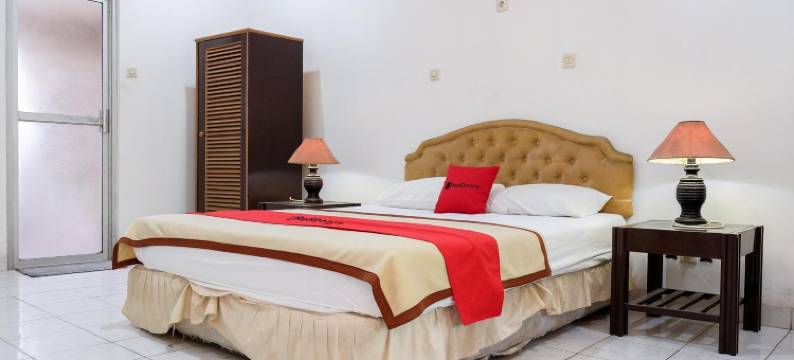 红门Plus酒店-近茂物巴鲁加兰(RedDoorz Plus Near Jalan Baru Bogor)图片