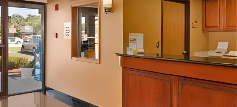 布里奇维尤-芝加哥地区速8酒店(Super 8 by Wyndham Bridgeview/Chicago Area)图片