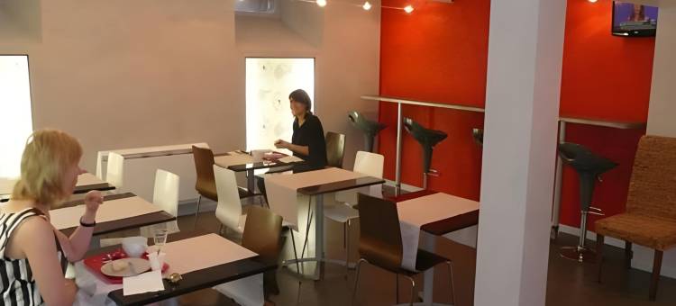 波城蒙特蓬希尔别墅原创精品酒店(The Originals Boutique Villa Montpensier Pau)图片