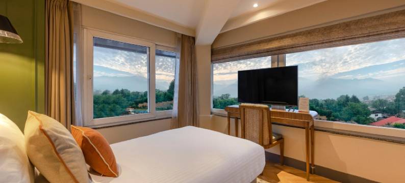 斯利那加萨罗瓦尔门廊酒店(Sarovar Portico Srinagar)图片