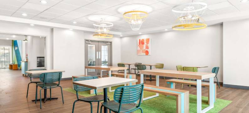 希尔顿埃斯顿星火酒店(Spark by Hilton Exton)图片