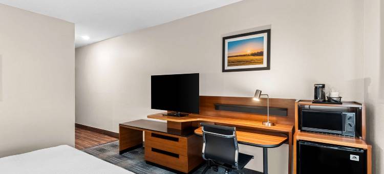 奥塔姆瓦贝斯特韦斯特必住优质酒店(SureStay Plus Hotel by Best Western Ottumwa)图片