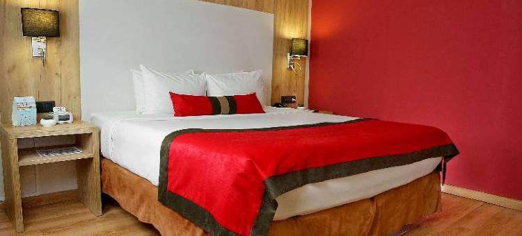 巴拿马城中心通过阿根廷华美达酒店(Ramada by Wyndham Panama Centro Via Argentina)图片