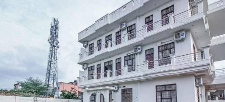 OYO 18272 兰波达尔酒店(Hotel Lambodar)图片