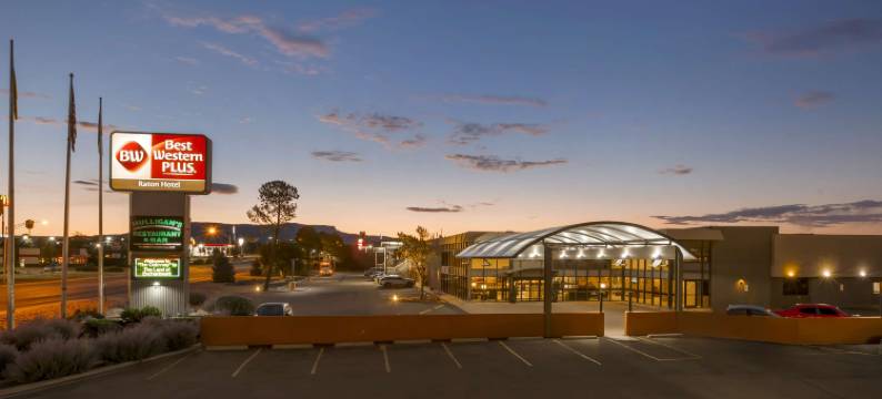 拉顿贝斯特韦斯特优质酒店(Best Western Plus Raton Hotel)图片