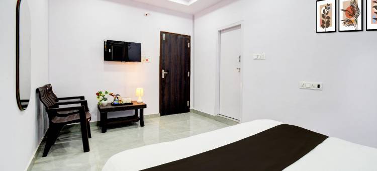 Fabhotel 高层近机场(FabHotel High Rise Near Airport)图片