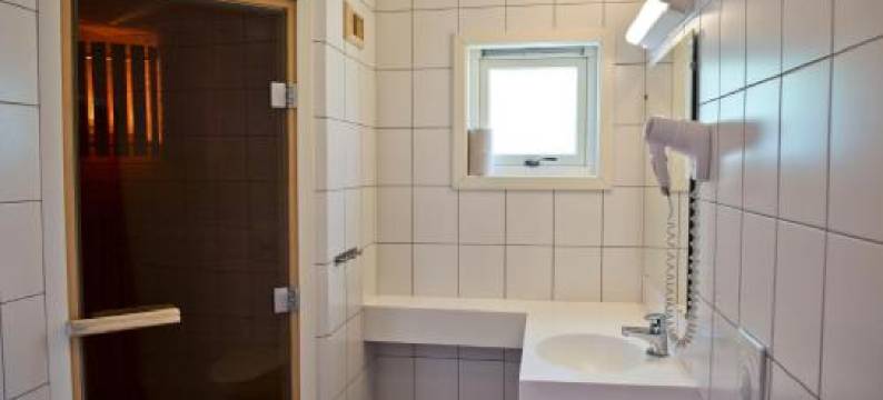 金沙维克露营酒店(Kinsarvik Camping)图片