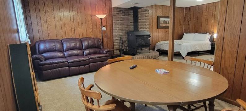 Sugarcreek executive lodging/outdoor adventure headquarters near Olney,IL图片