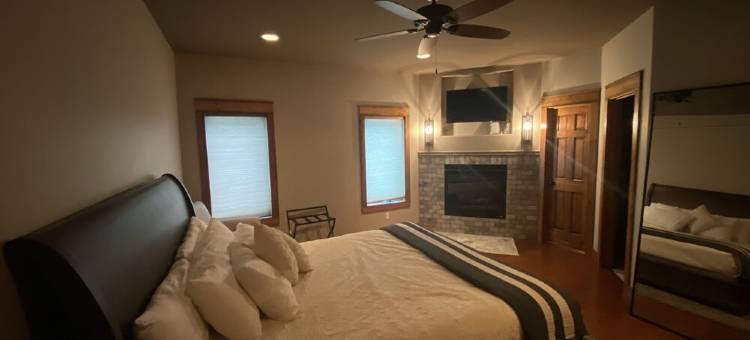 Lakefront Luxury + Private Dock-Sleeps 12.图片