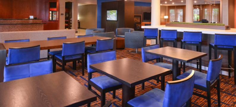 匹兹堡蒙罗维尔万怡酒店(Courtyard Pittsburgh Monroeville)图片