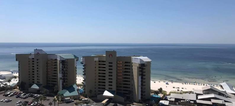 Beautiful white sandy beaches include Our Special Condo, all inclusive!图片