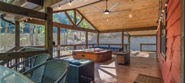 Trails End Lodge - 5 Br Cabin in Morganton with Games, WiFi, Hot Tub图片