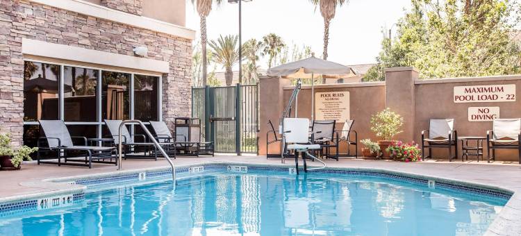 安大略机场会议中心舒适套房酒店(Comfort Suites Ontario Airport Convention Center)图片