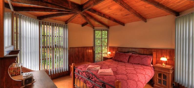 斯坦利山湖滨Spa小屋(Stanley Lakeside Spa Cabins)图片