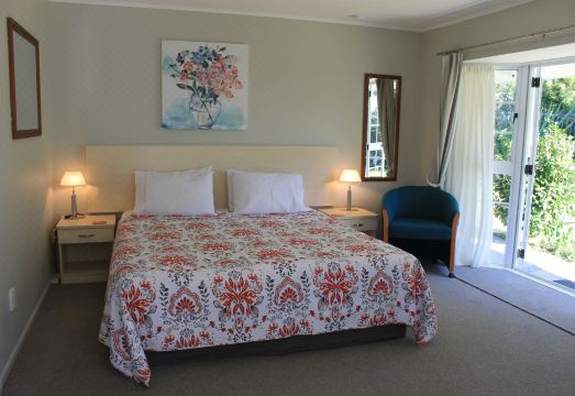 Ash Grove Boutique Motel Hotel Overview