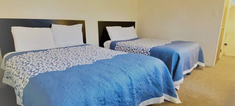 怀特港乡村广场套房旅馆(Country Place Inn and Suites White Haven)图片