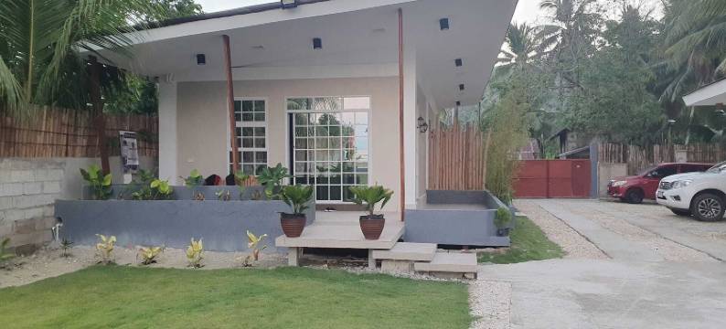 Hiverooms的Fins平静珊瑚湾(Fins Pacific Coral Bay by Hiverooms)图片