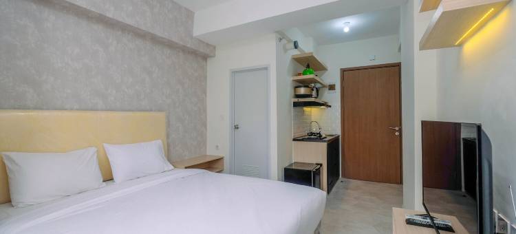 优雅的工作室房间在Podomoro高尔夫视图公寓由Travelio(Graceful Studio Room at Podomoro Golf View Apartment by Travelio)图片