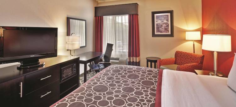 艾尔克维查尔斯顿东北拉昆塔温德姆套房酒店(La Quinta Inn & Suites by Wyndham Elkview - Charleston NE)图片