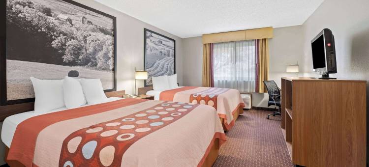 韦弗利速8酒店(Super 8 by Wyndham Waverly)图片