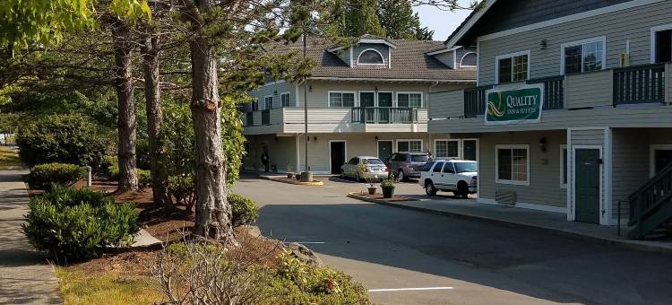 班布里治岛凯艺套房酒店(Quality Inn & Suites Bainbridge Island)图片
