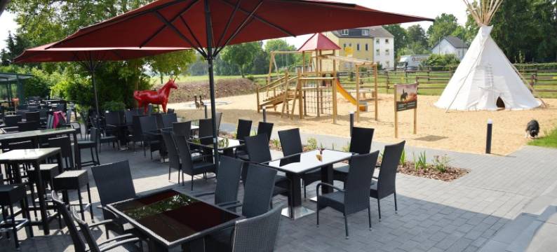 罗特艾尔霍恩精品酒店餐厅(Hotel-Restaurant Rotes Einhorn Düren)图片