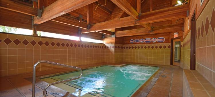 凯艺酒店-近马默斯山滑雪度假村(Quality Inn Near Mammoth Mountain Ski Resort)图片