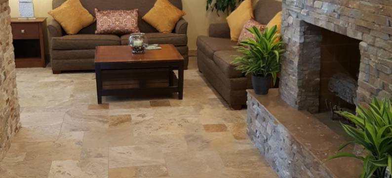 埃斯孔迪多市中心品质酒店(Quality Inn Escondido San Diego North County)图片