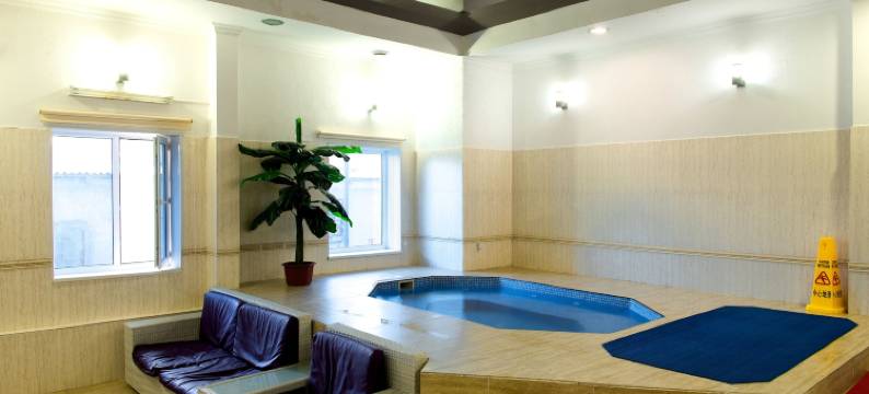 中文酒店健身中心(Hotel & Fitness Center Mandarin)图片