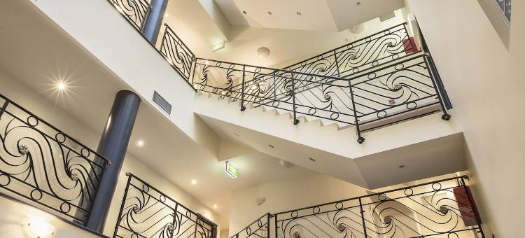 探索萨沃伊酒店(Quest Savoy)图片