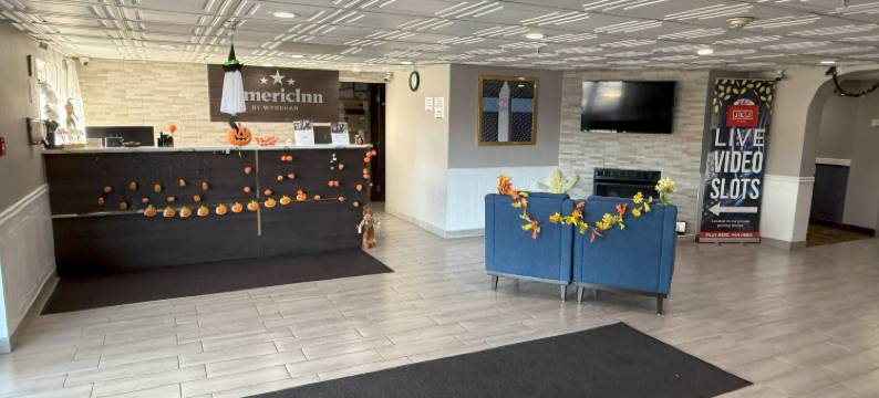 AmericInn by Wyndham Woodstock IL图片