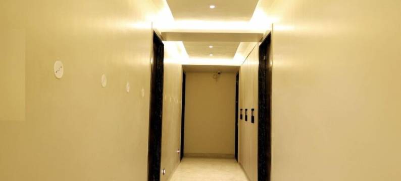 RGS Crystal酒店(Hotel RGS Crystal)图片