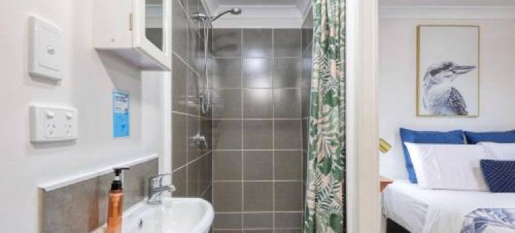 Mt Larcom Tourist Park图片