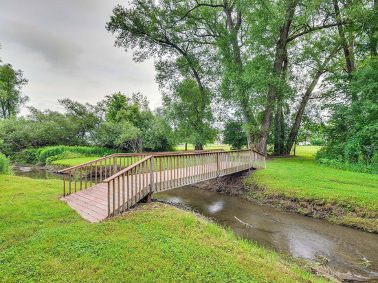 宽敞的Lowville度假胜地，四英亩私人地!