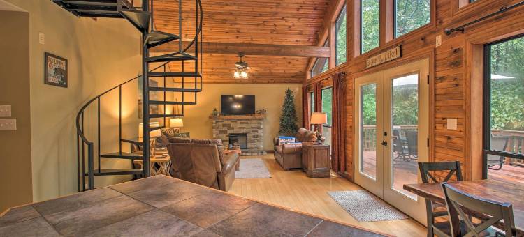 达达内尔湖畔房屋，配有码头和火坑(Waterfront Lake Dardanelle Home w/ Dock & Fire Pit)图片