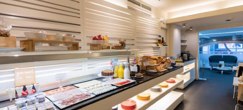 雷克德酒店(Atenea Rekord Suites)图片