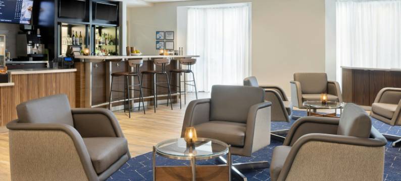 特拉弗斯城万豪万怡酒店(Courtyard Traverse City)图片