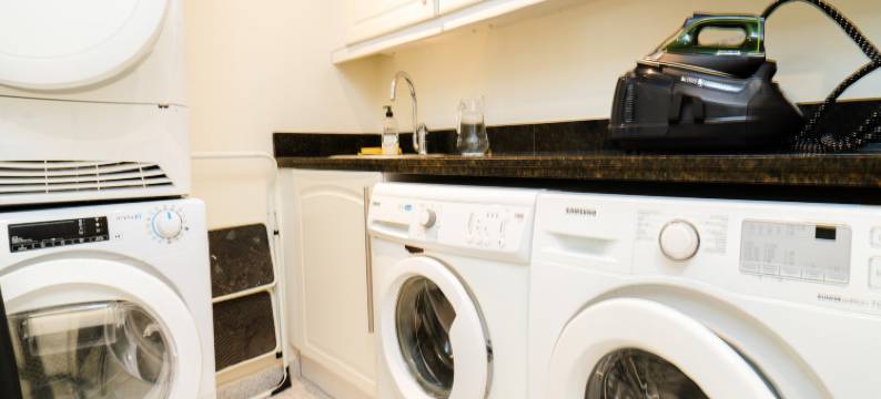 Villa in Marbella with Private Pool and Beach图片