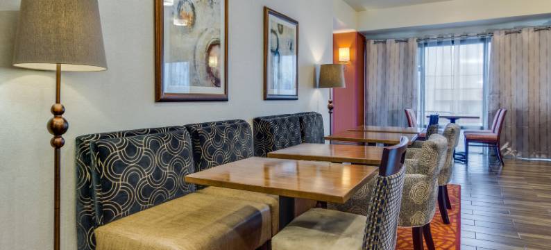 希尔顿欢朋酒店-约翰逊城(Hampton Inn Johnson City)图片