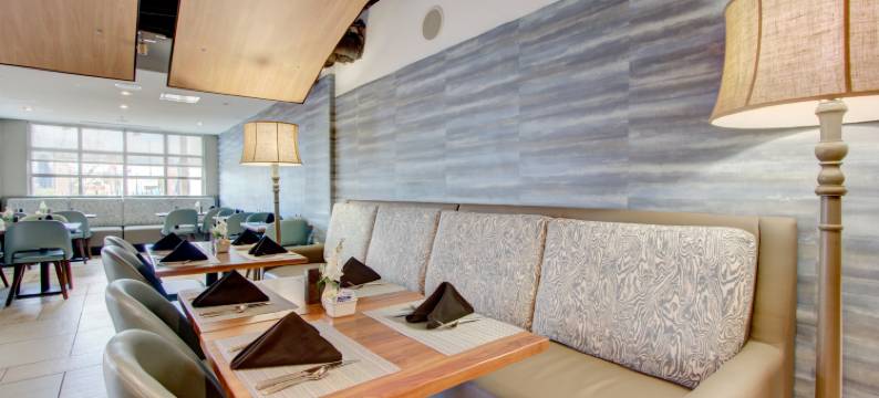 查尔斯顿皇冠假日酒店(Crowne Plaza CHARLESTON AIRPORT - CONV CTR by IHG)图片